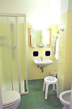 Hotel Capitol 4*